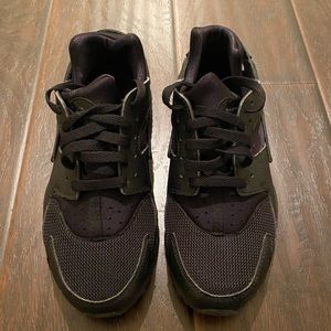 Nike Huarache Shoes